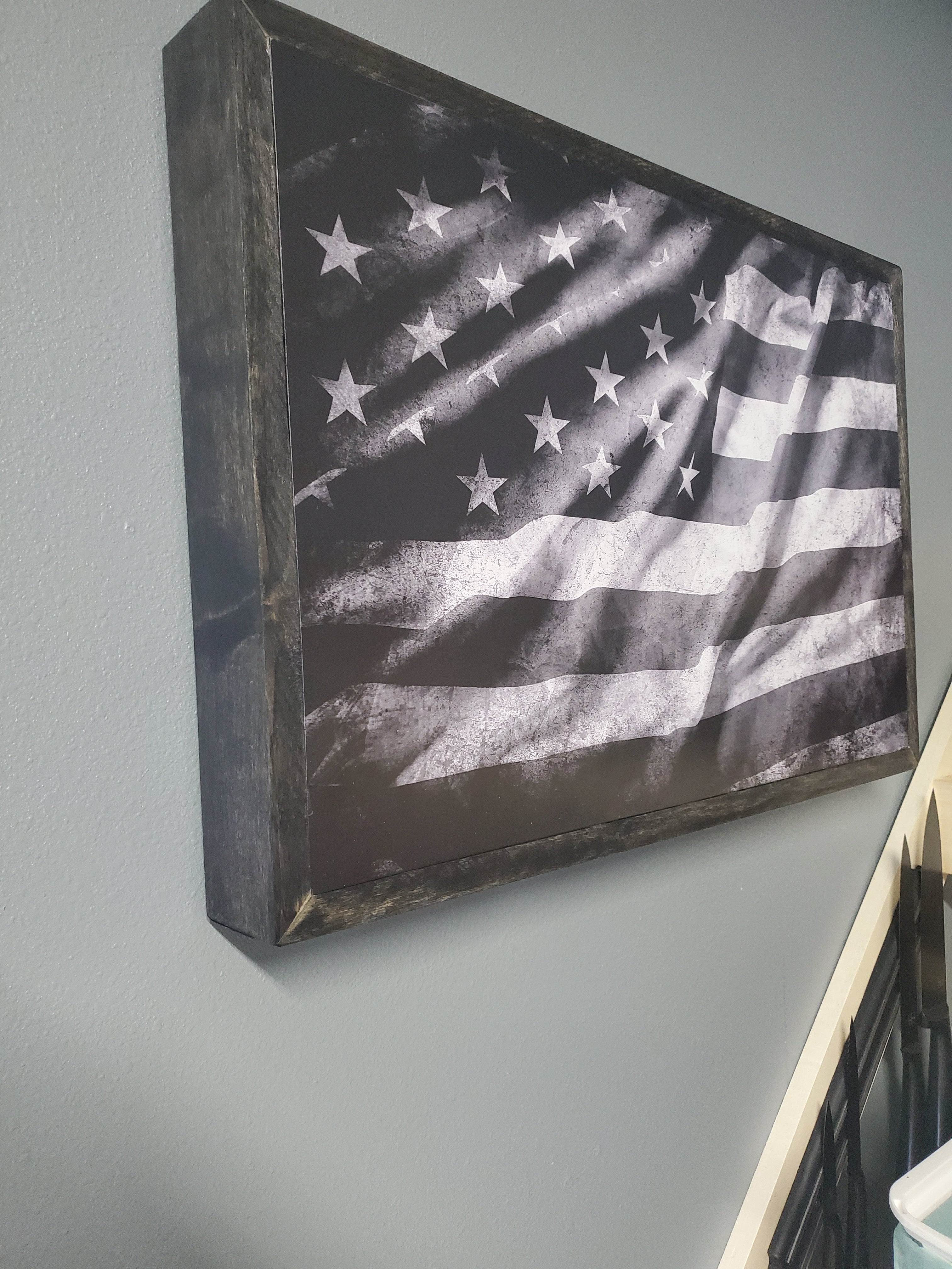 Wall Concealment Photo Flag Box